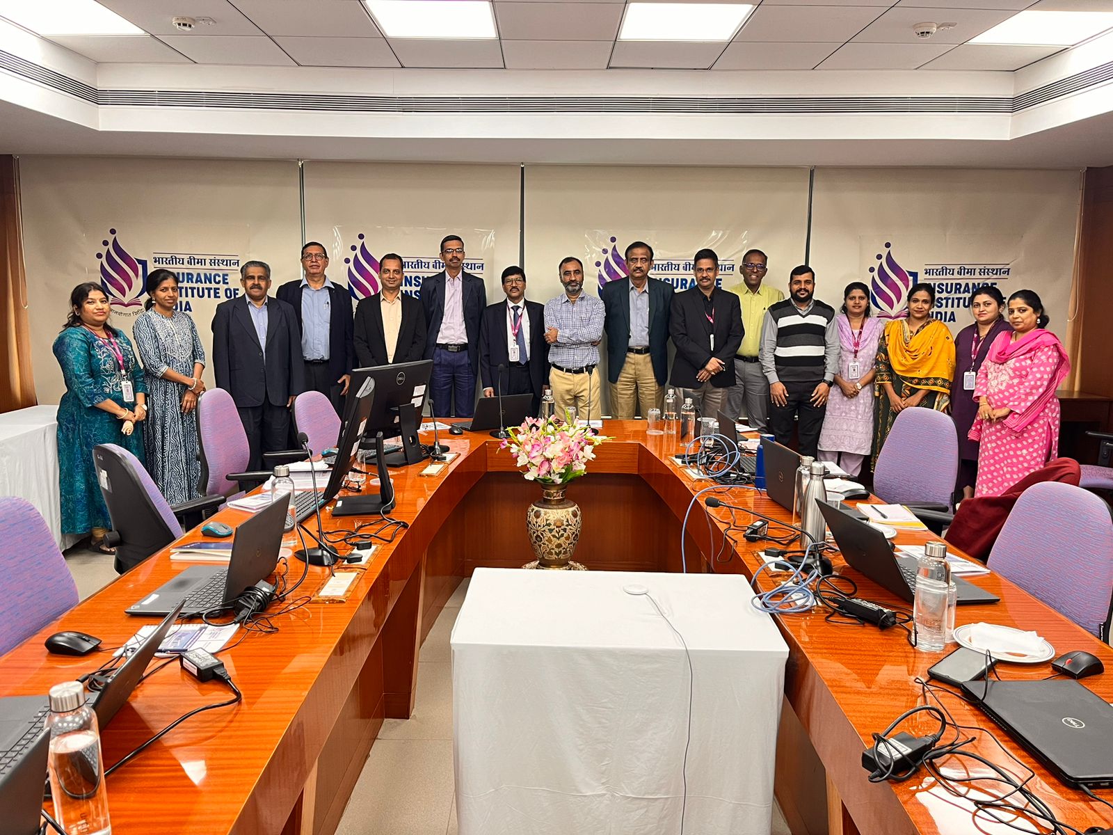 Corporate cohort at the Insurance Institute of India boardroom session